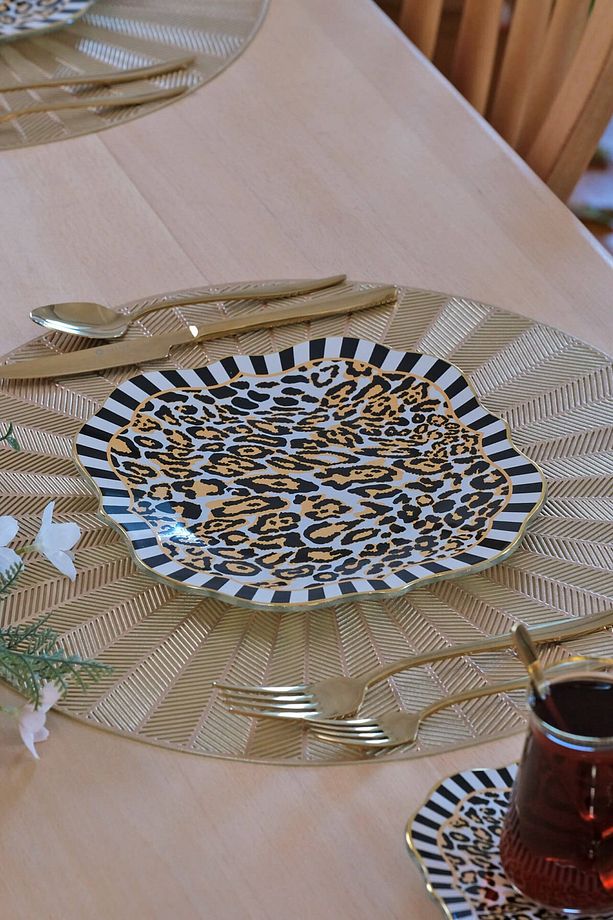 Leopard Altın Yaldızlı 6 Kişilik Cam Pasta Tabağı Takımı - 3