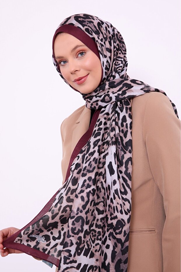 شال ناعم بنقشة الفهد - 1