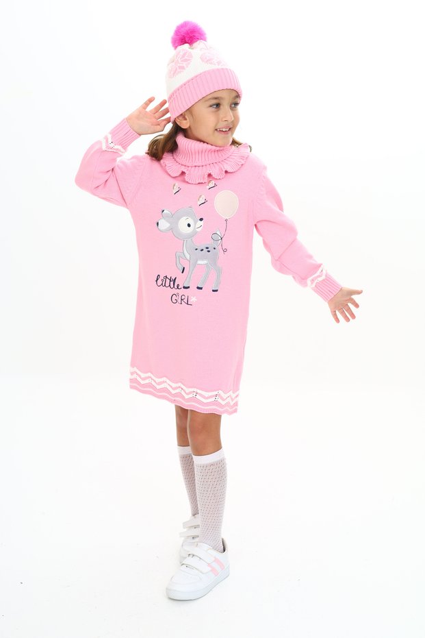 3-Piece Set with Balloon Gazelle Patterned Beret and Scarf on the Girl's Dress Tail