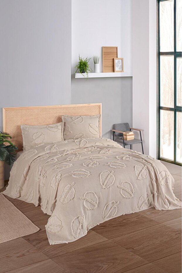 Boutique Chenille King Size Bedspread Leaf Cappicuno