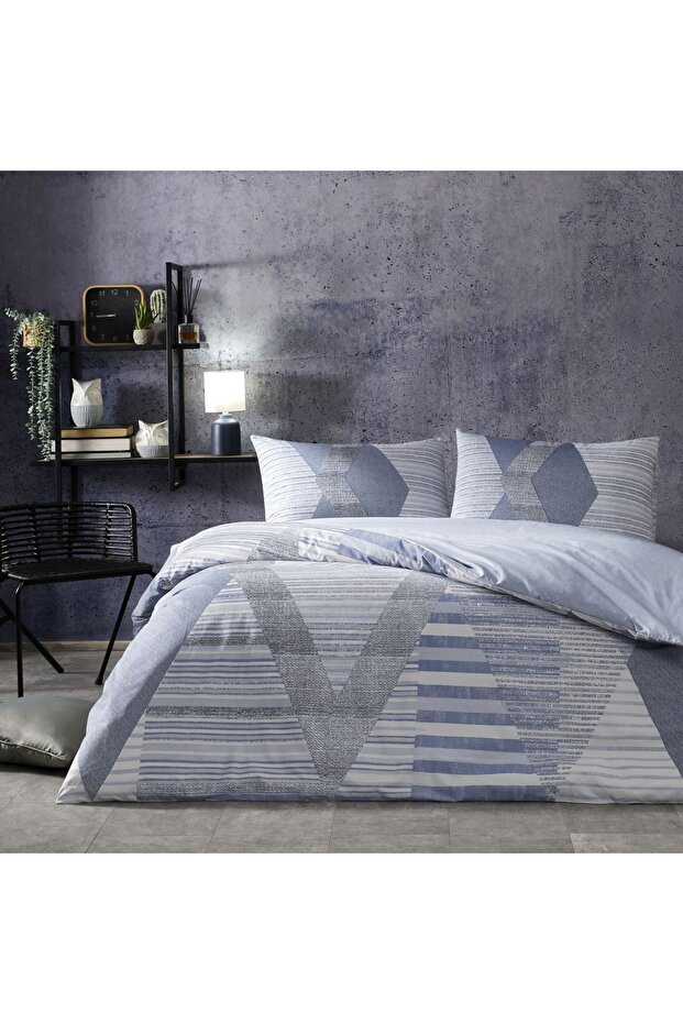 Lucas Young Room Double Duvet Cover Set with Fitted Sheets (160X200)