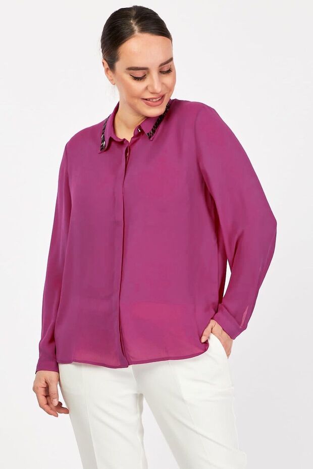 قميص مطرز ذو طية صدر السترة مقاس كبير - 2