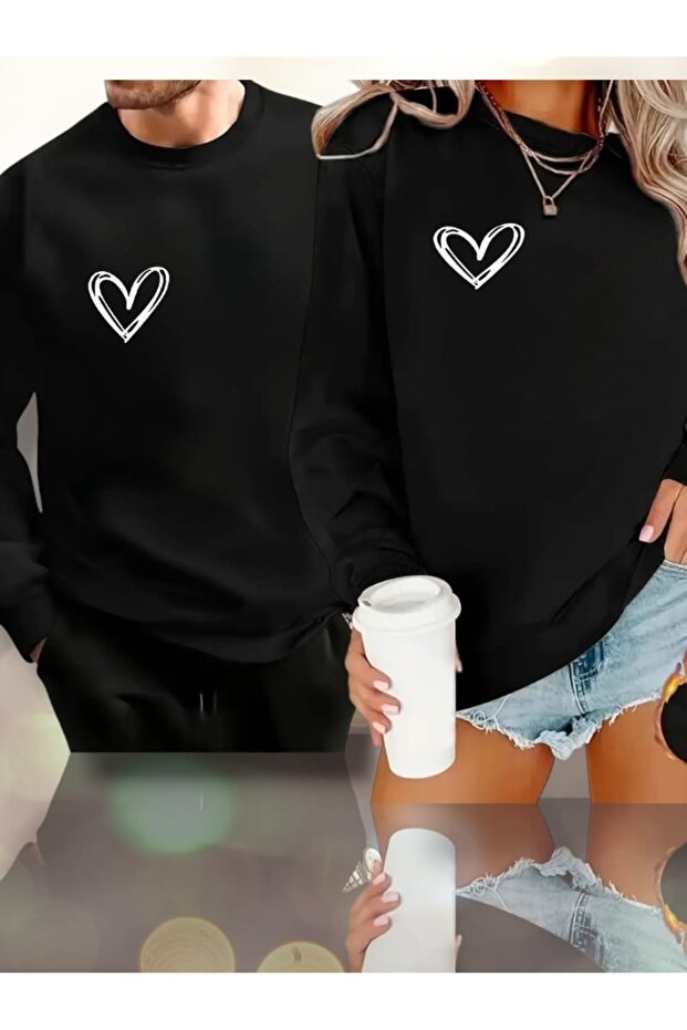 سويت شيرت أسود كبير الحجم مطبوع/غير مطبوع برقبة دائرية من مجموعة Lover Couple المكونة من قطعتين