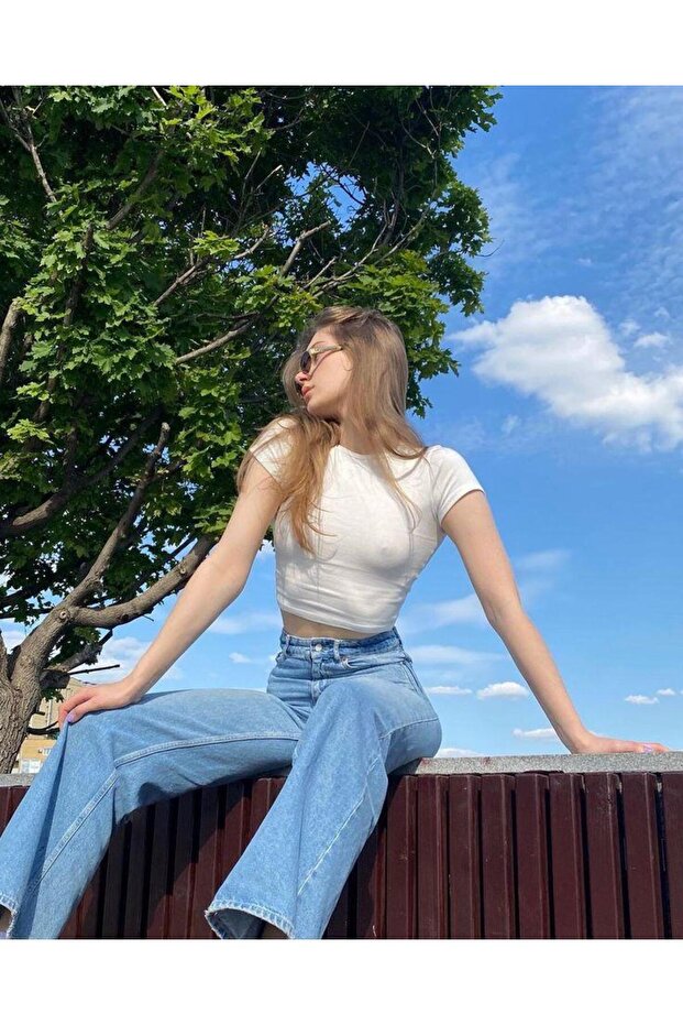 KISA KOLLU BASIC CROP TİŞÖRT BEYAZ - 1