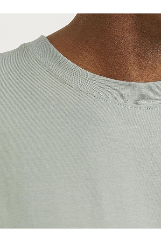 تي شيرت سادة برقبة دائرية وكبير الحجم - 6