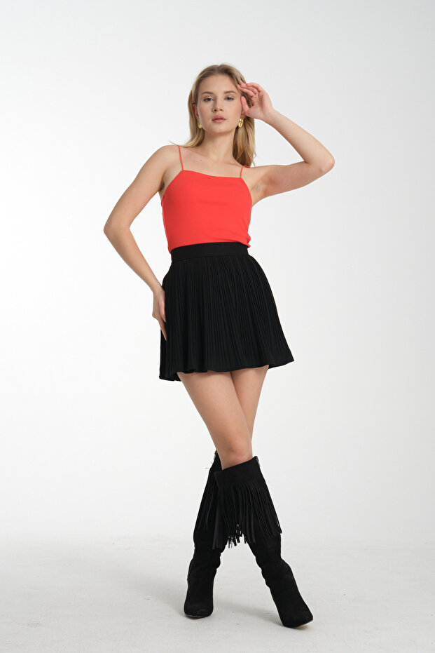 قميص داخلي أحمر بحزام رفيع - 1