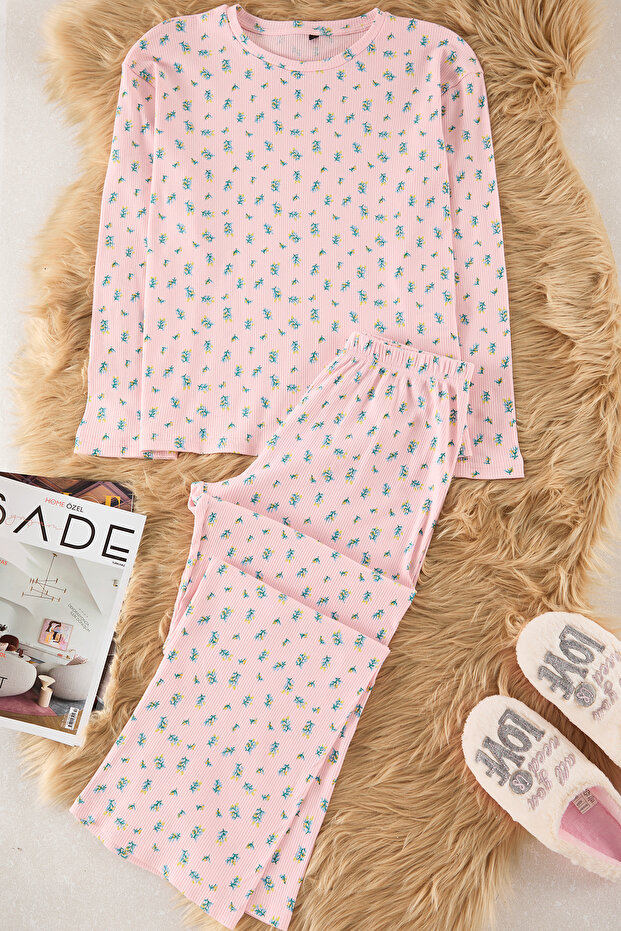 Pembe Yumuşak Tuşe Pamuklu Çiçekli Fitilli Örme Pijama Takımı THMAW25PT00194 - 1