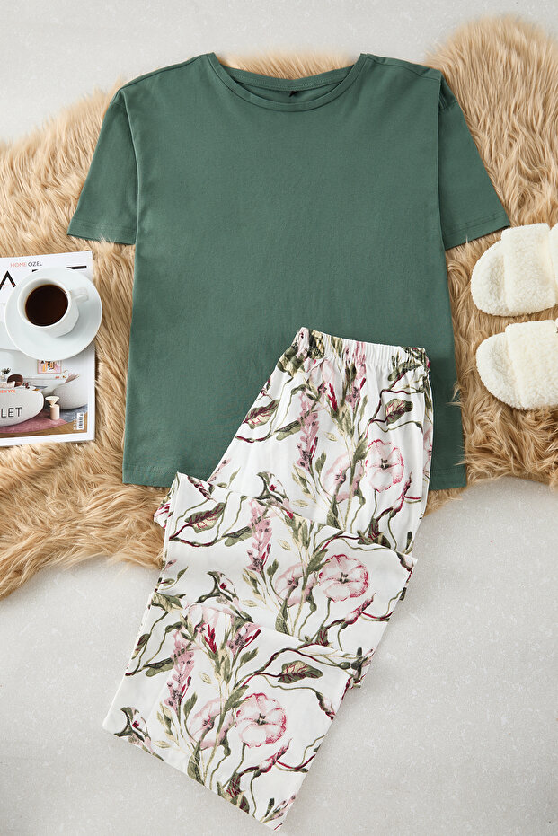 Grünes geblümtes Capri-Strick-Pyjama-Set TBBSS25AI00002 - 6