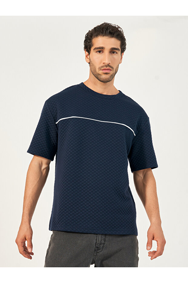 Quilted Texture Contrast Piping Insert Oversized T-Shirt