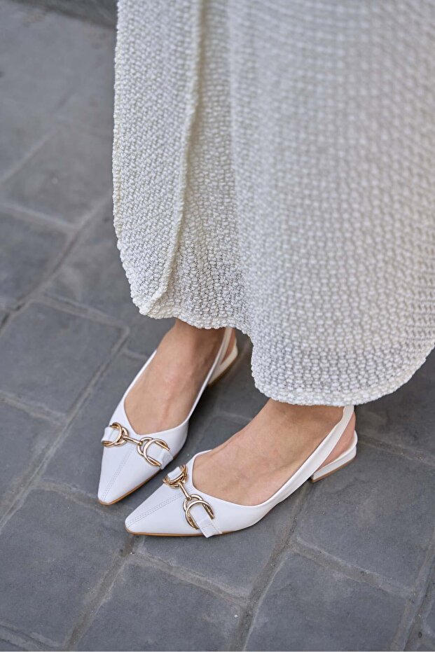White Women's Accessory Detailed Ballerinas