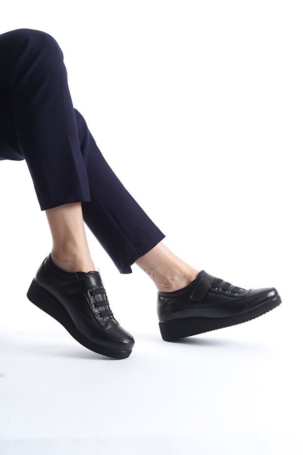 Caap Black Genuine Leather Anatomical Velcro Lightweight Comfortable Young Mother's Shoes