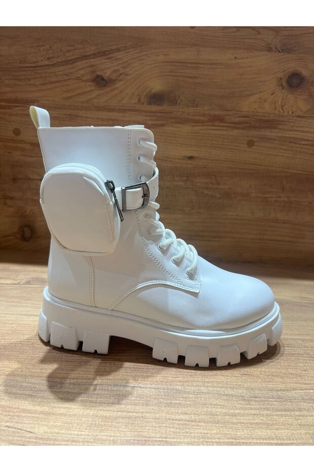 Beyaz Cüzdanlı  Postal  Bot - 1