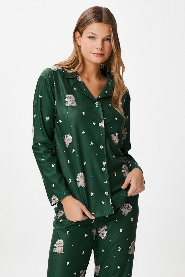 Kadın Nora Premium Yeşil Ayıcık Süet Doku Düğmeli Yılbaşı Pijama Takımı - 2