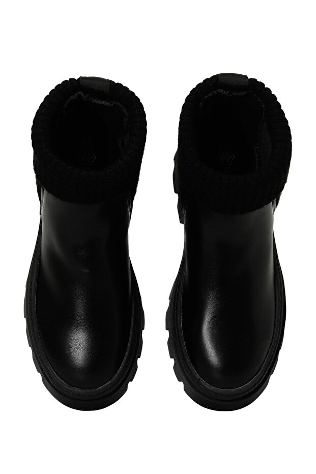 Siyah Kadın Postal - 5