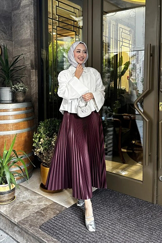 Fusta plisată cu aspect piele - 1