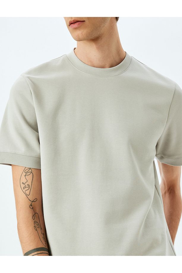 Kısa Kollu Pamuk Karışımlı Kalın Tok Kumaş Regular Fit Bisiklet Yaka Tişört - 5