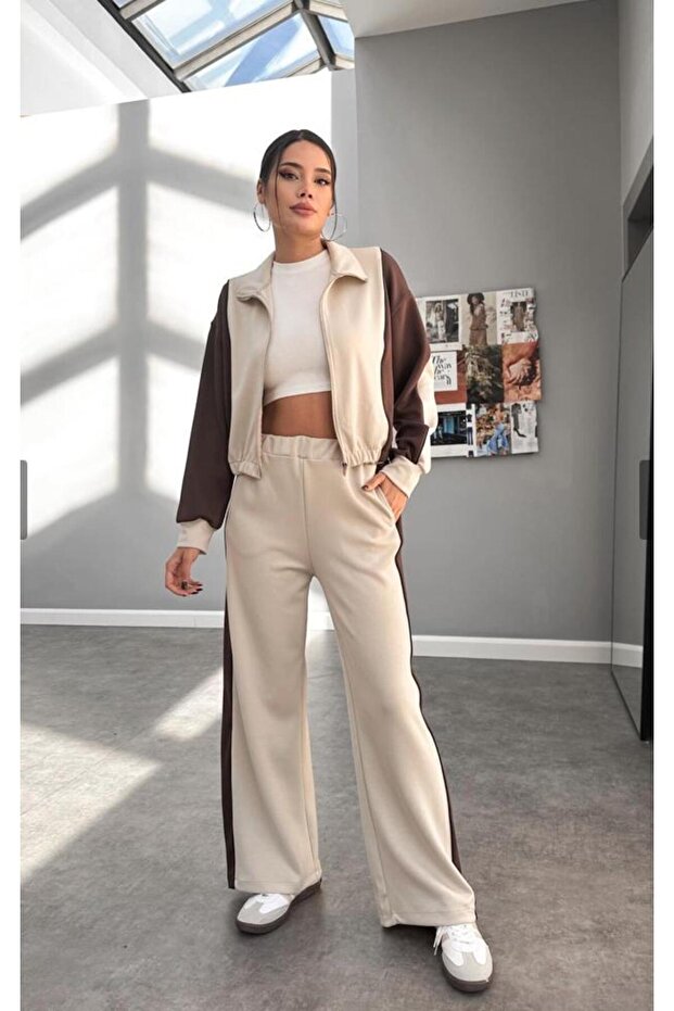 Classic Tracksuit with Patterned Zipper - 1