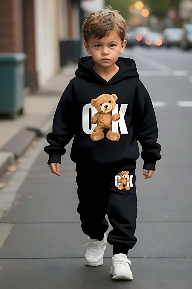 Sezónny unisexový cool detský set s kapucňou a klokaním vreckom (S PODVRECKOM NA TEPLÁKY) - 1