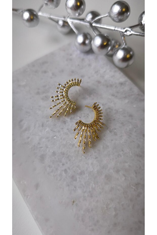 Zircon stone stick model earrings