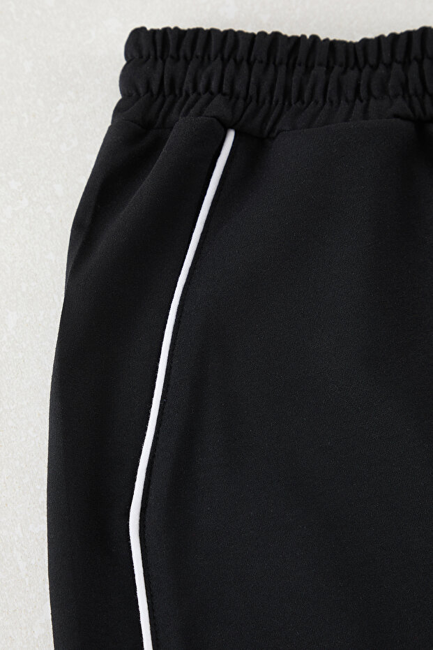 Siyah Regular/Normal Kesim Biyeli Şort & Bermuda TMNSS25SR00024 - 7