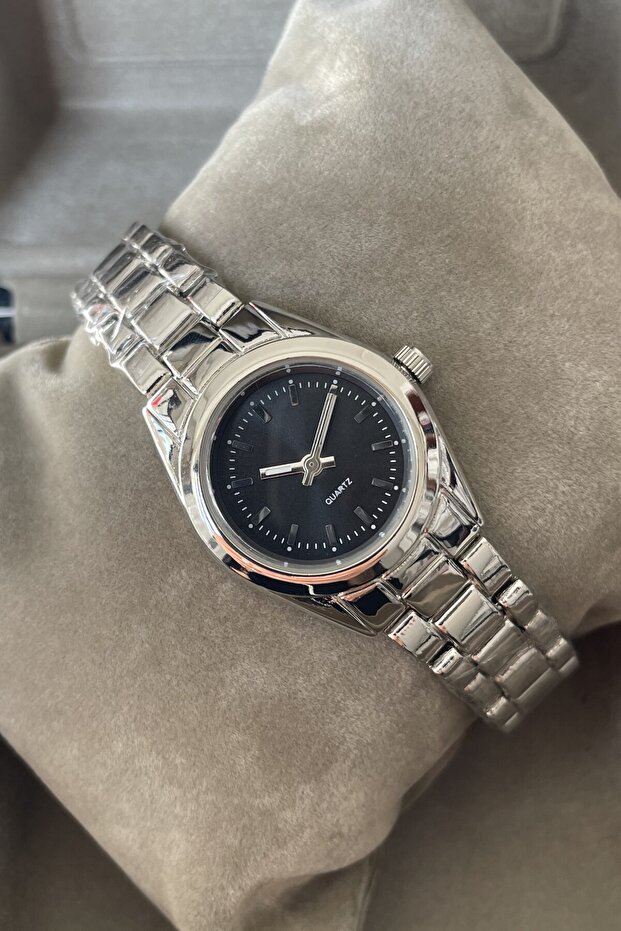 Minimal Vintage Women's Wristwatch Nl-280