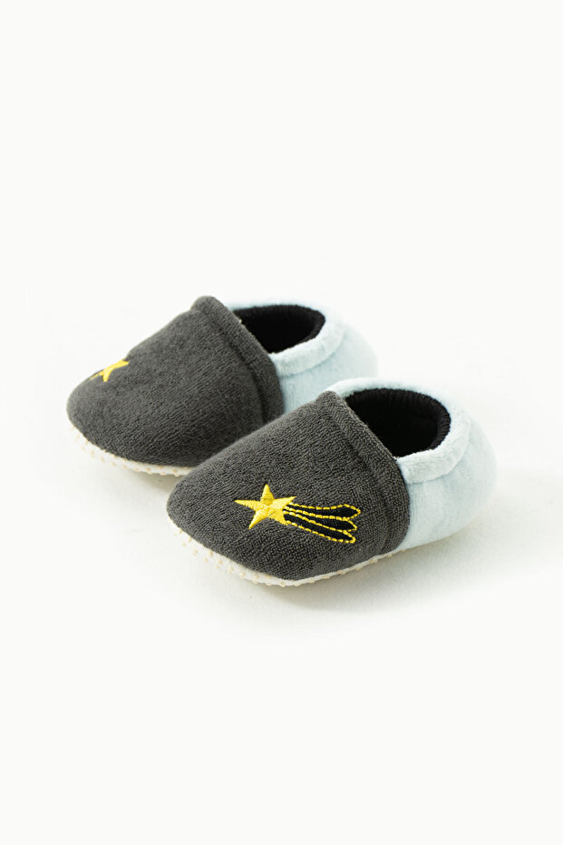 Anti-Slip Sole Star Embroidered Velvet Elastic Baby Booties