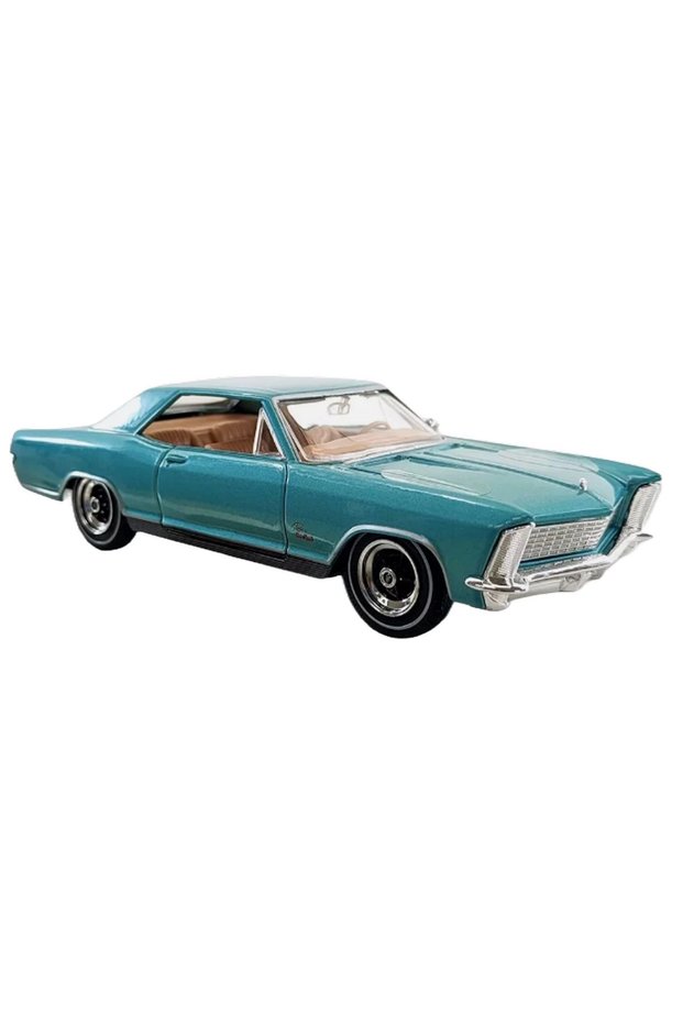 Maisto 1/26 1965 Buick Riviera Collectible Metal Model Car