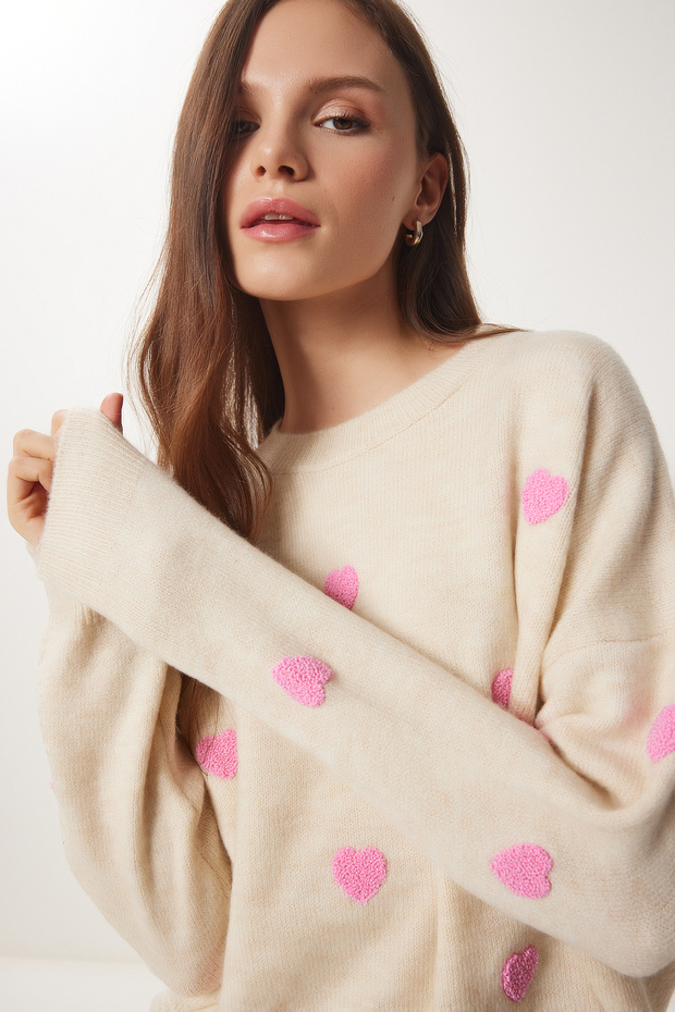 Heart Textured Oversize Knitwear Sweater Cream Lpf0066