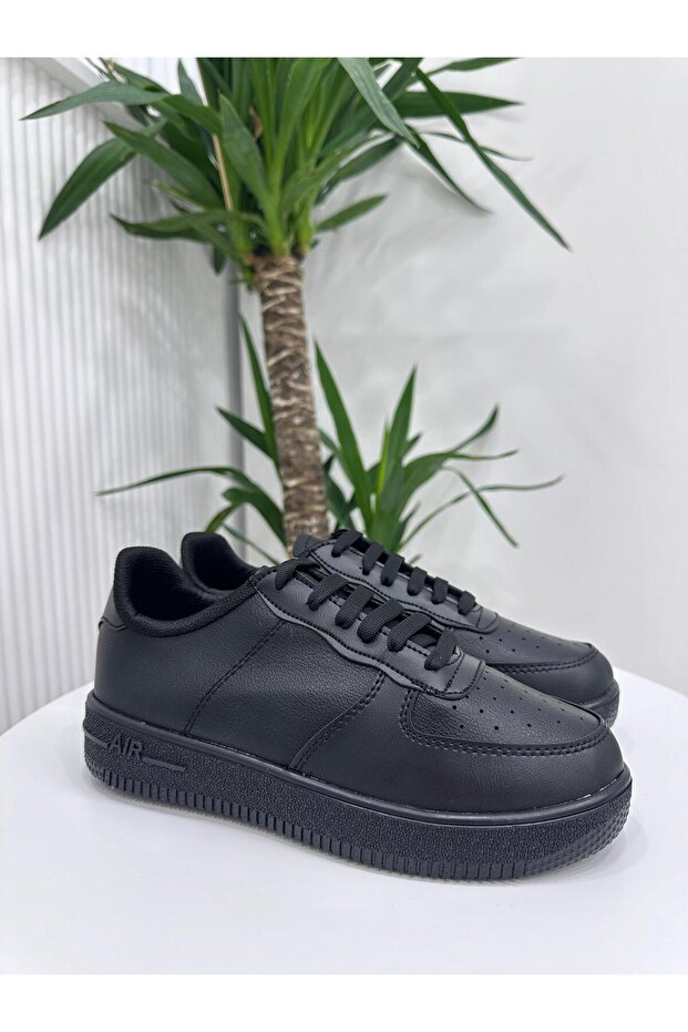 Basic Casual Sneakers - 2