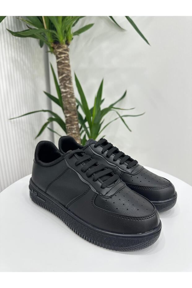 Basic Casual Sneakers - 4