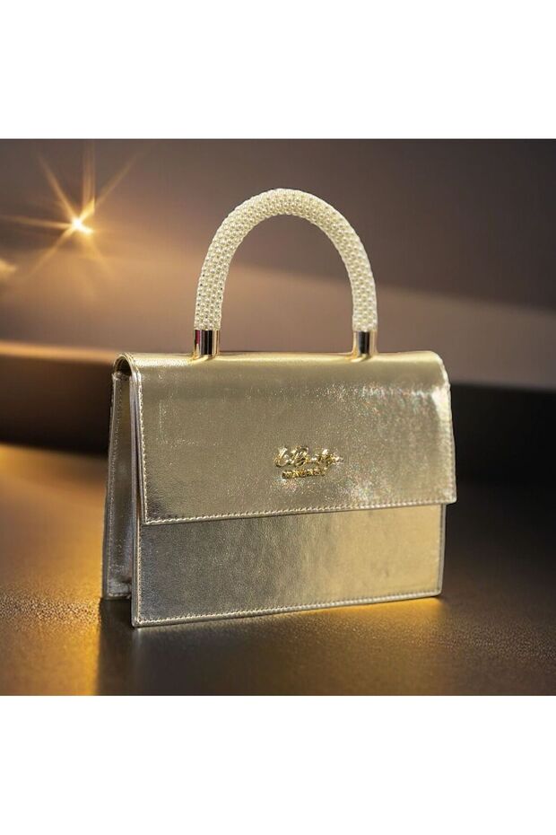 La Boutique Pearl Rose Gold Bag