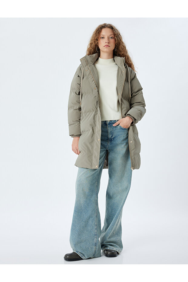 Long Inflatable Coat Hooded Zipper Pocket Detailed Snap Button Water Repellent