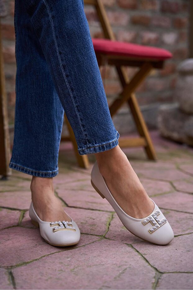 Beige Women's Flat Sole Buckle Ballerinas