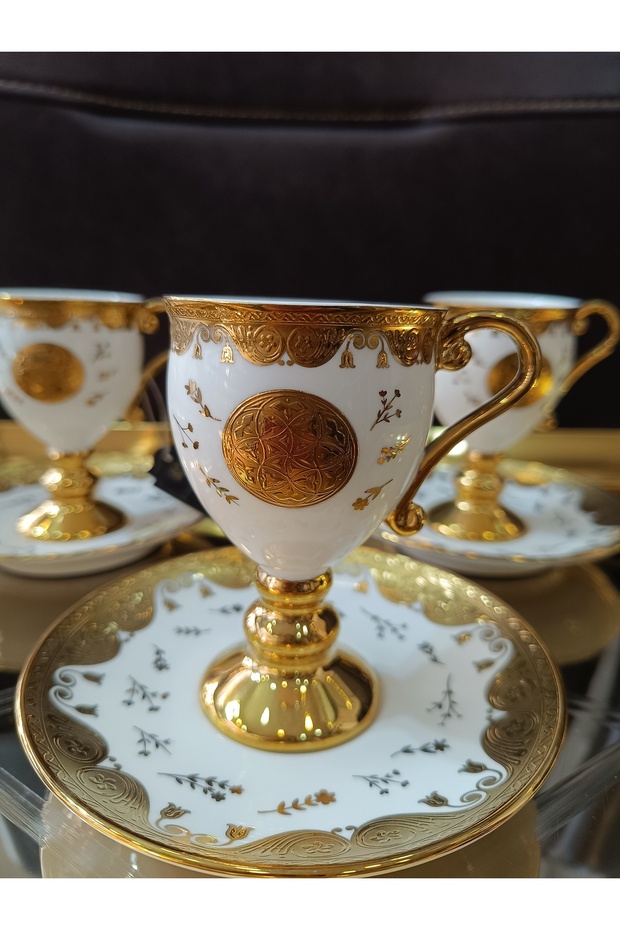 Gold Diallo Coffee Cup Set with Acar Legs