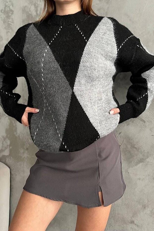 Schwarzer Strickpullover mit Rundhalsausschnitt und Rautenmuster - 1