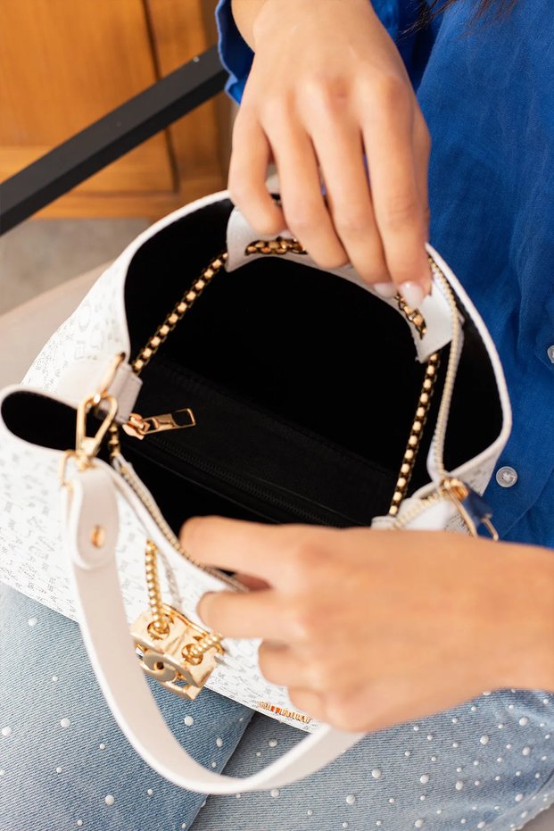 Multi-Compartment Zippered Women's Hand and Shoulder Bag