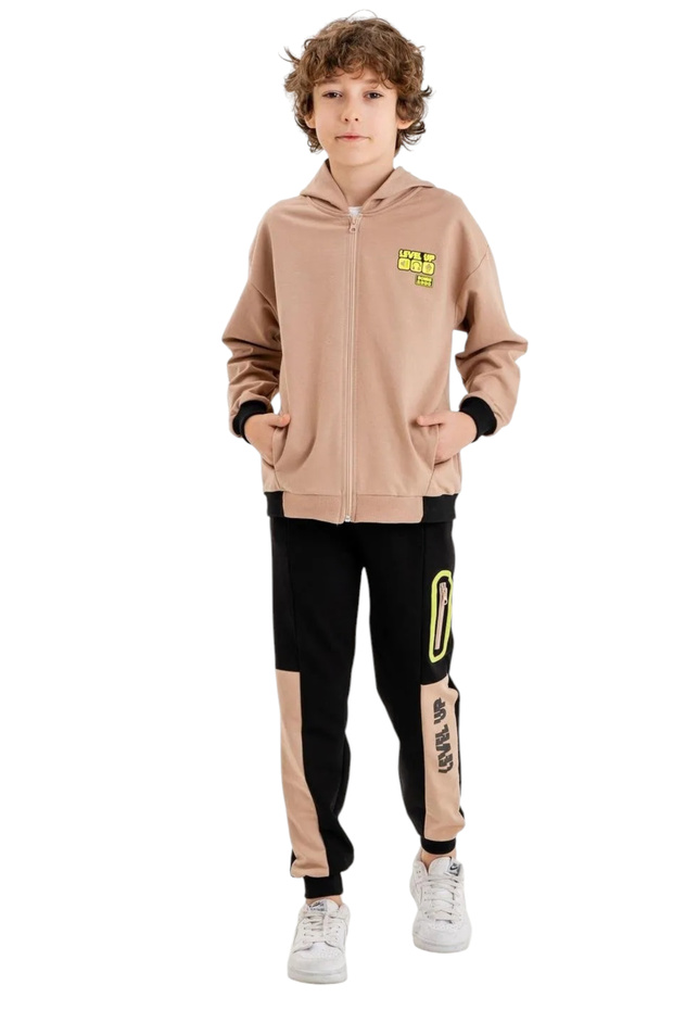 Boy's Level up Text Patterned Zipper Closure Hooded Zipper Detail Beige Color Tracksuit Set