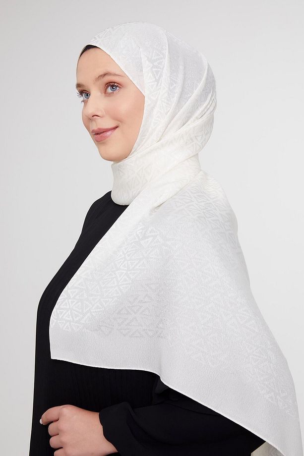 Krem Üçgen Desen Jakarlı Janjan Şal - 3