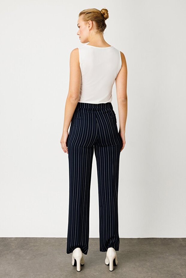 بنطلون مخطط - 4