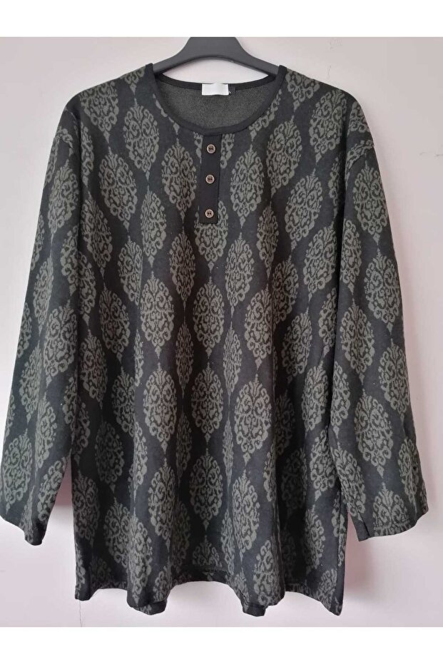 Plus Size Soft Finding - Winter, A Model - 1