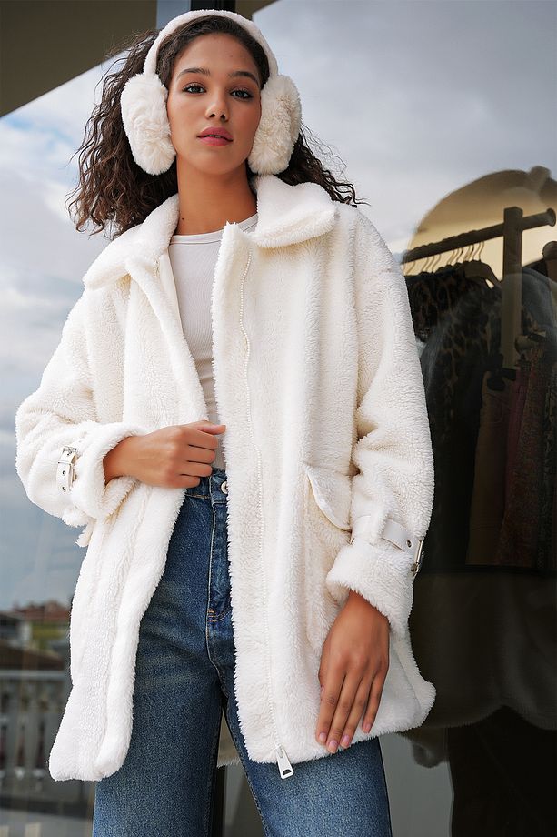 5206 Kadın Oversize Peluş Mont - Ekru - 3