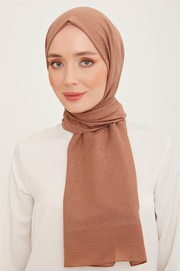 شال تريند بي.مونوجرام 1 4701