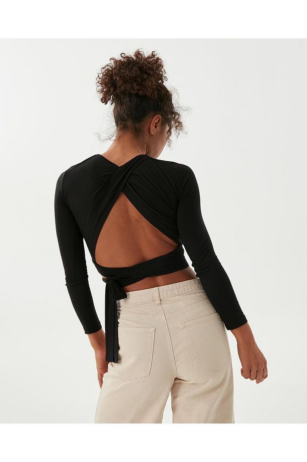 Siyah Uzun Kollu Sırt Dekolteli Drape Detaylı Crop Bluz - 1