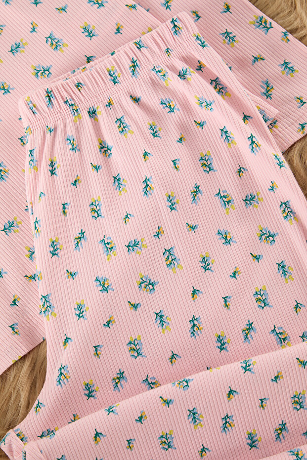 Pembe Yumuşak Tuşe Pamuklu Çiçekli Fitilli Örme Pijama Takımı THMAW25PT00194 - 2