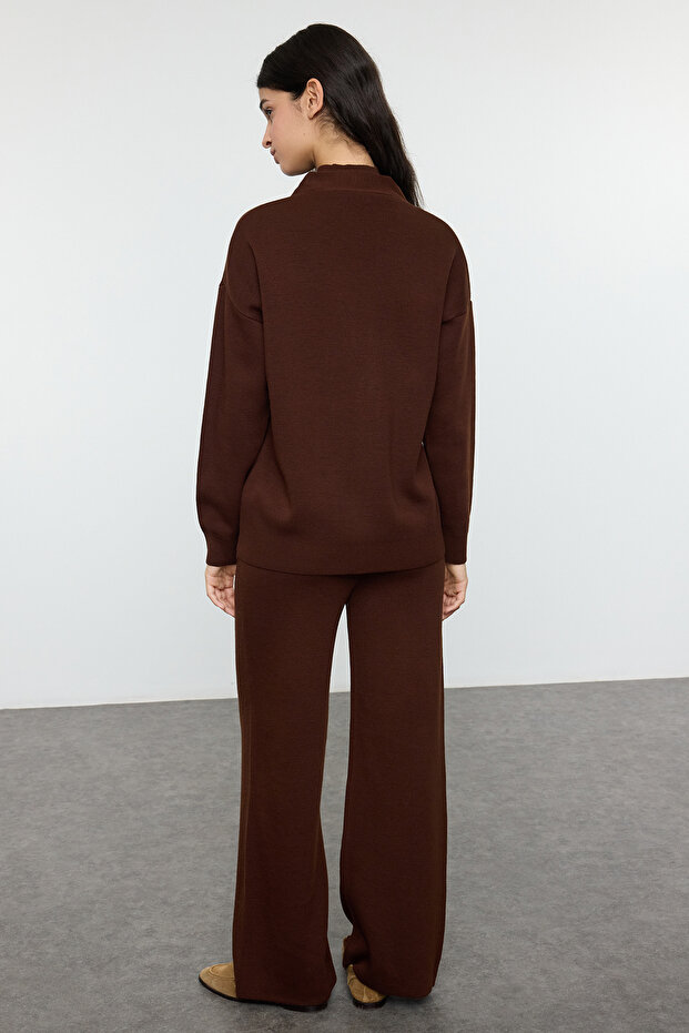 Brązowy zestaw 3-częściowy z golfem TWOAW25AU00035 - 6