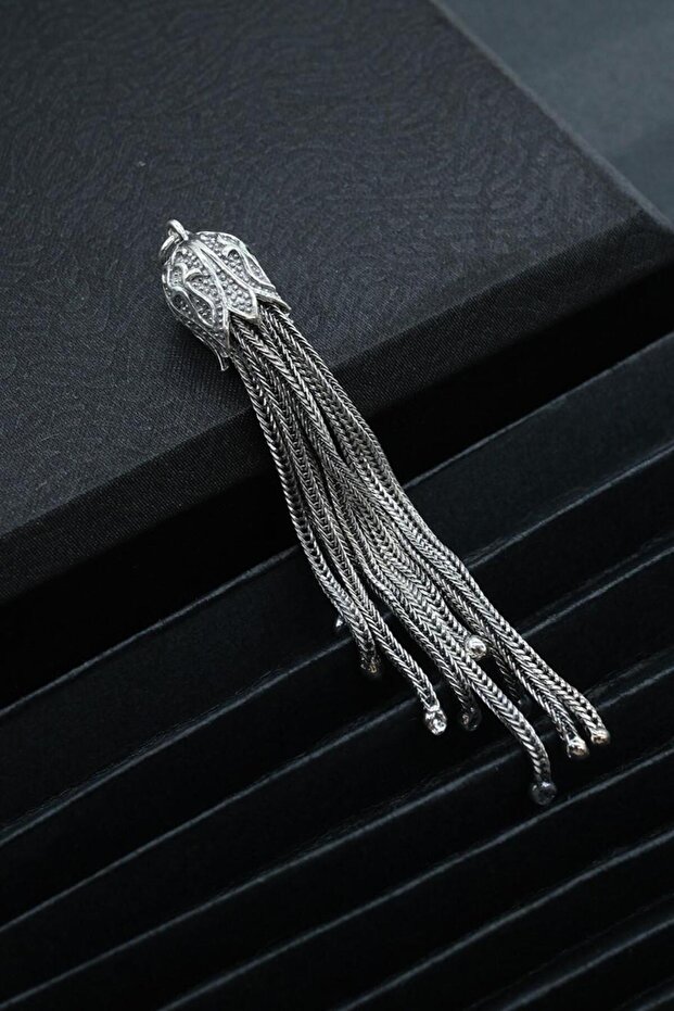 Dense Design Silver Tassel - 1