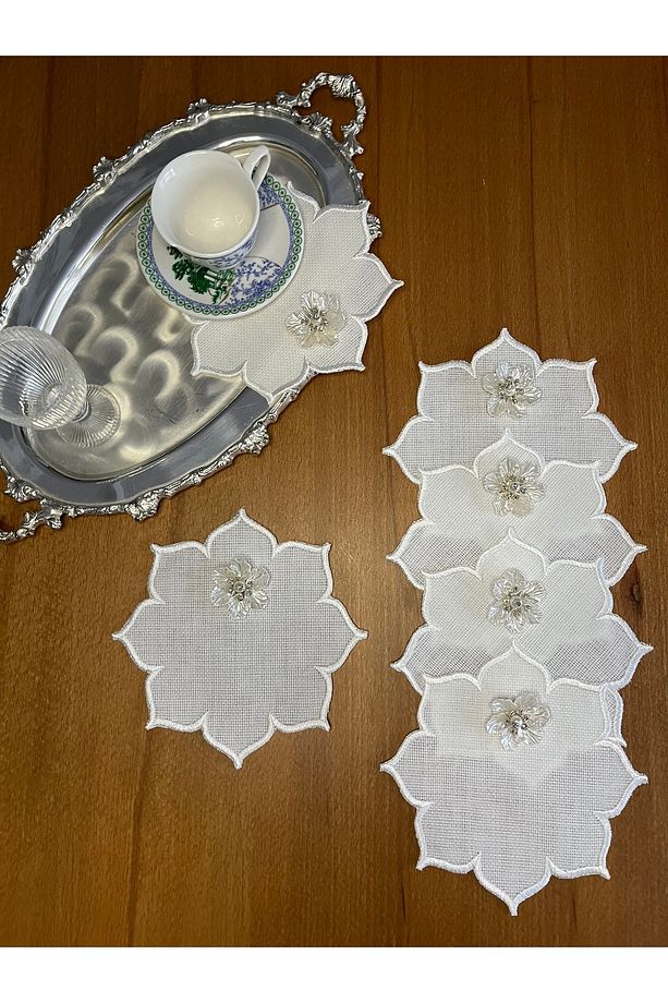 6 Adet  Keten Ekru Renk Şık Orkideli Yıldız Desenli Kokteyl Sunum Peçetesi - 2