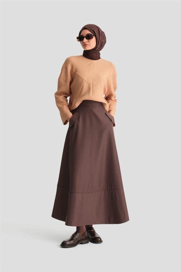 24K3616 Model Camel Knitted Striped Sweater