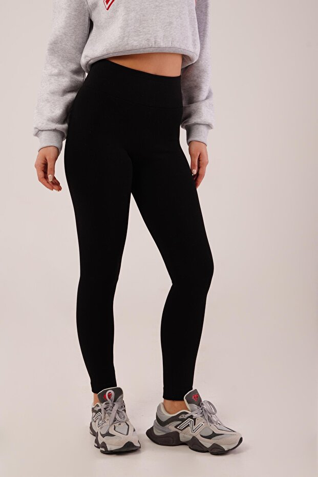 Knitted Black Steel Leggings with Thick Belt