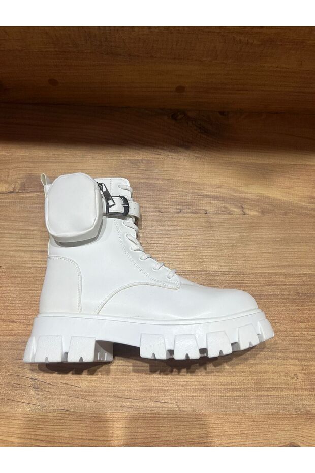 Beyaz Cüzdanlı  Postal  Bot - 2